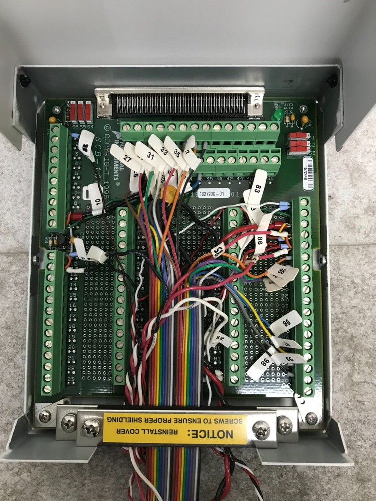 National Instruments SCB-100 / Shielded Connector Box