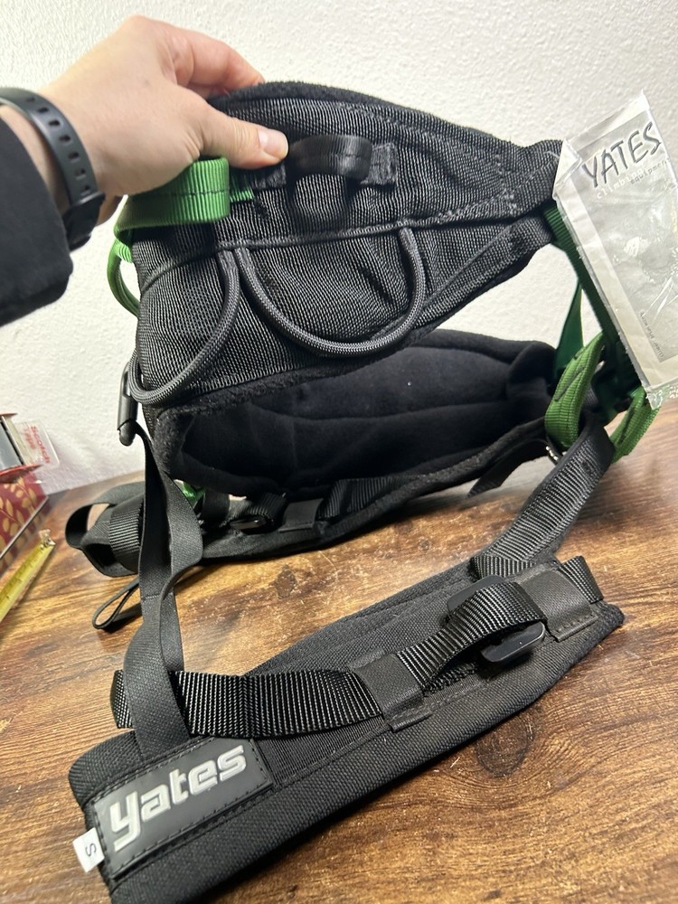 Yates Harness - Size Small - Big Wall 200 - New