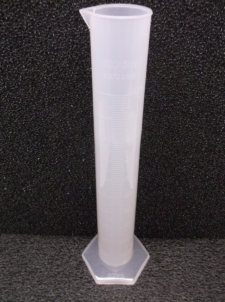 LAB SAFETY SUPPLY Graduated Cylinder 500mL Plastic (A28)