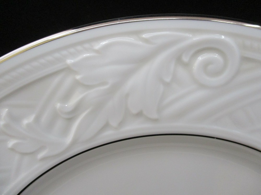 NORITAKE WHITEBRIDGE PLATINUM DINNER PLATE - 10 3/4" 0306F