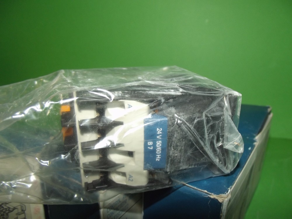 Telemecanique CA2DN31B7 Control Relay Coil 24 VDC