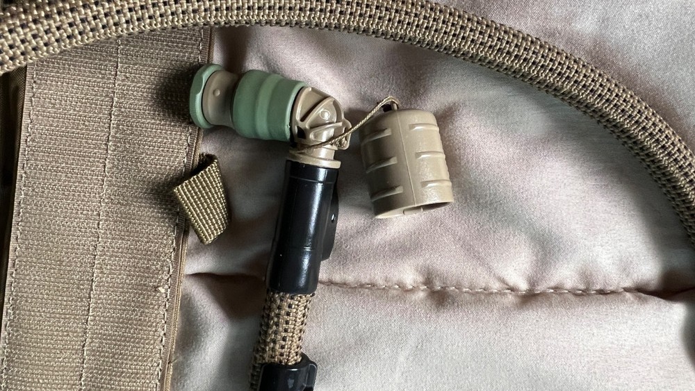 New Source Tactical Razor 3L Low Profile Hydration Pouch COYOTE WITH EXTRAS