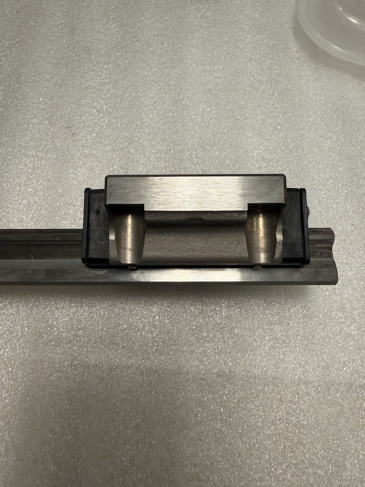 Linear Square Rail Slide Carriage Type UN9J67