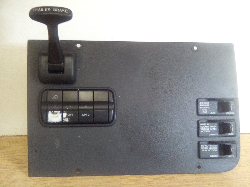 Freightliner Cascadia Dash Switch Panel W/ Trailer Brake 7267413