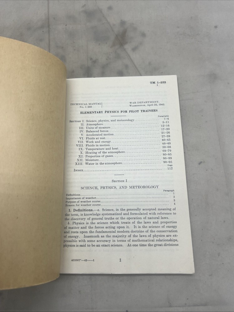 WW2 US Elementary Physics For Pilot Trainees Book 1942 (FF383