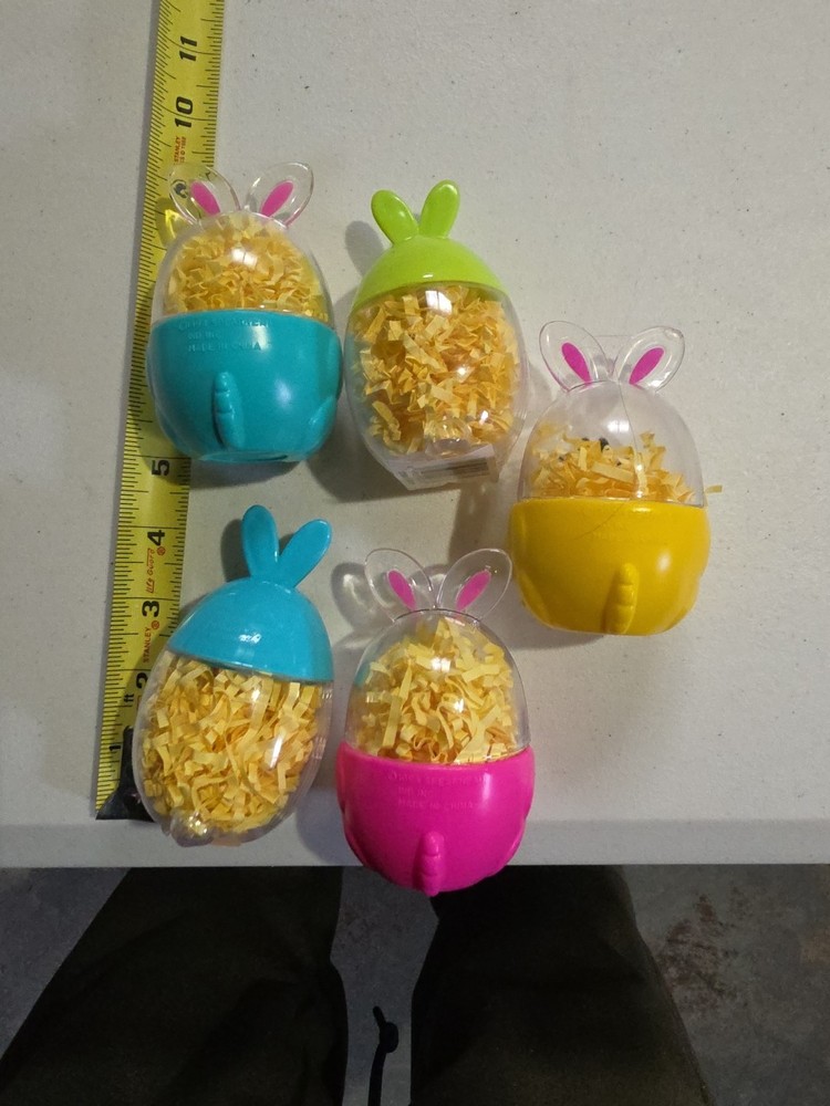 NEW EASTER BUNNY FILLABLE PLASTIC EASTER EGG CONTAINERS 5 PC PACK.