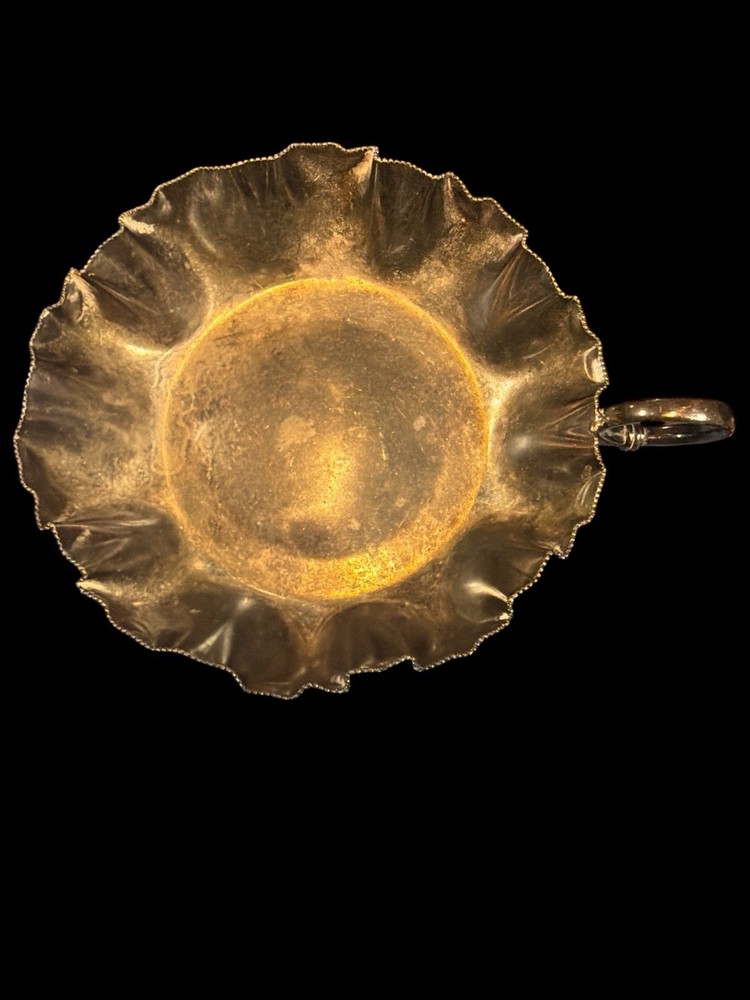 Pairpoint Silverplate Nut Dish EPNS Scalloped Edge Handle 7” #6691