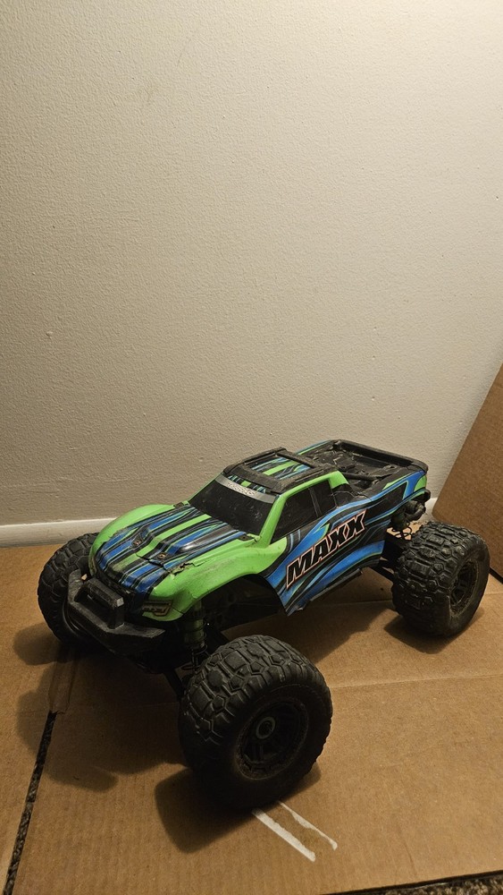 Traxxas Maxx Roller/slider