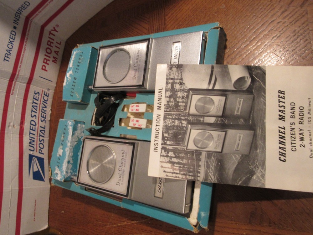 Vintage Channel Master Solid State Superheterodyne Transceiver Set