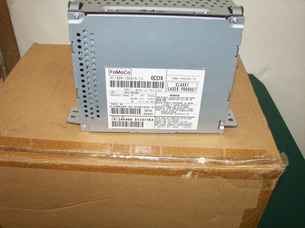Jaguar CD Changer C2Z7041 NOS