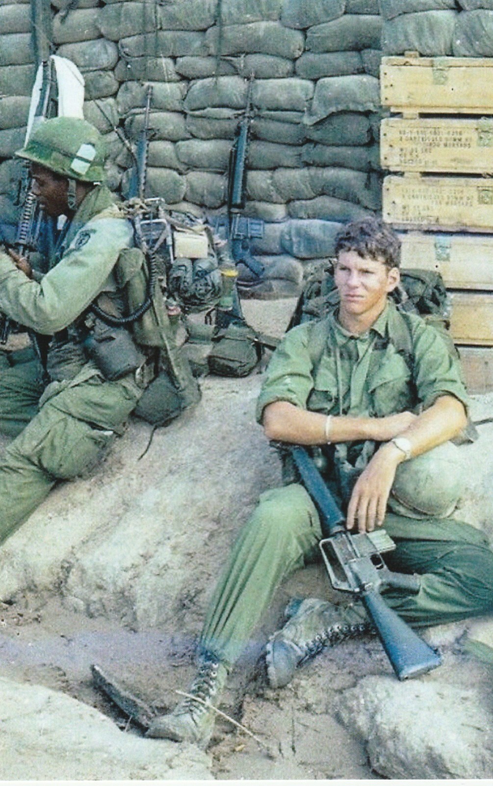 Vietnam  War  Photos --    Soldiers Relaxing