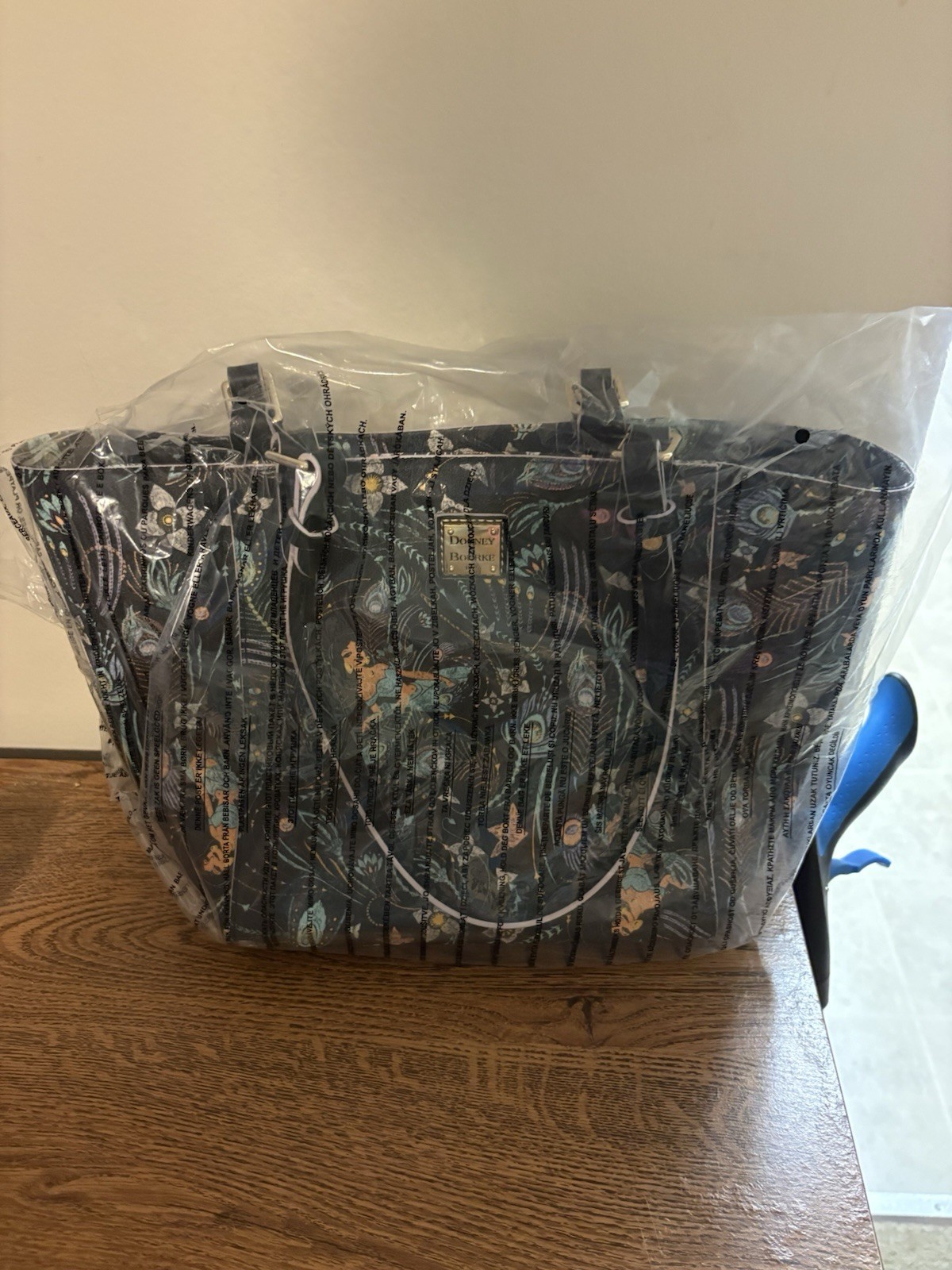 NWT Dooney & Bourke Disney Aladdin 30th Anniversary Jasmine Tote Handbag