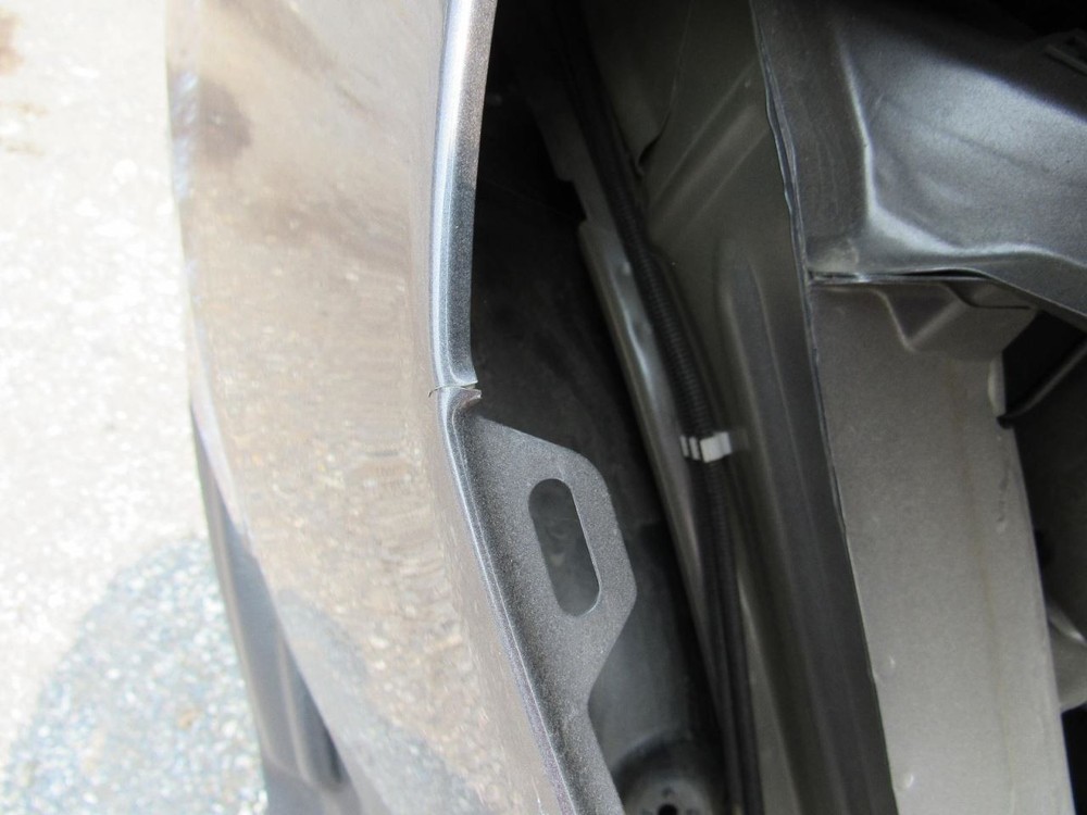 MDX 2019 Glove Box 1050233
