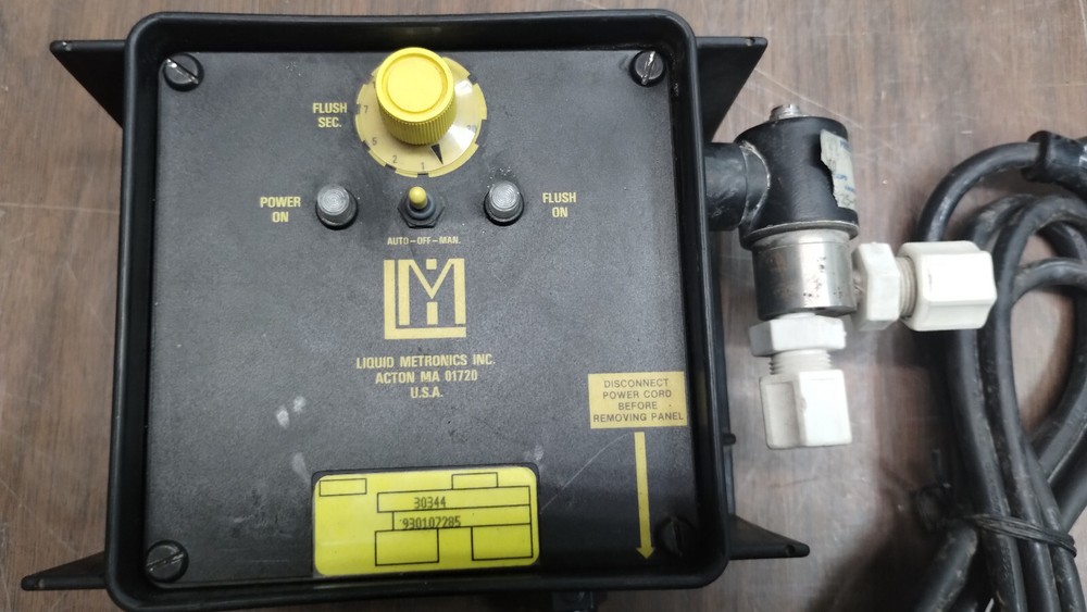 LMI LIQUID METRONICS 30344 Needs new timer for repair