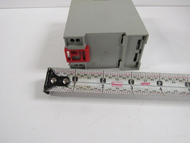 MAGNETEK SOLSTART-8A MINIATURE ANALOG SOFT STARTER **XLNT**