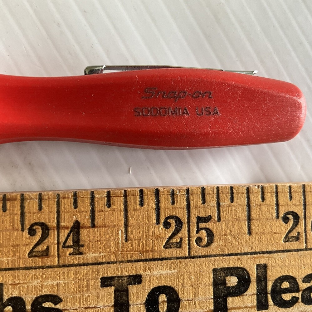 Snap On SDDDMIA SDM3D24 Stubby Combination Pocket Screwdriver Red Mint A+
