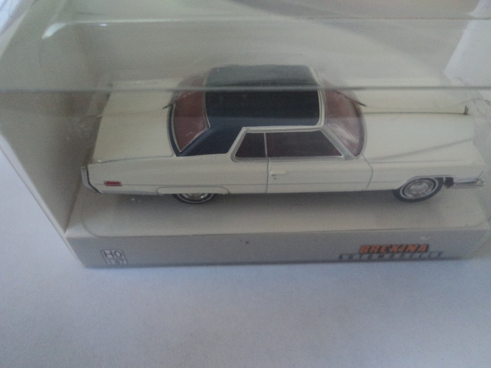 BREKINA 1972 CADILLAC DEVILLE WHITE HO 1/87 PLASTIC