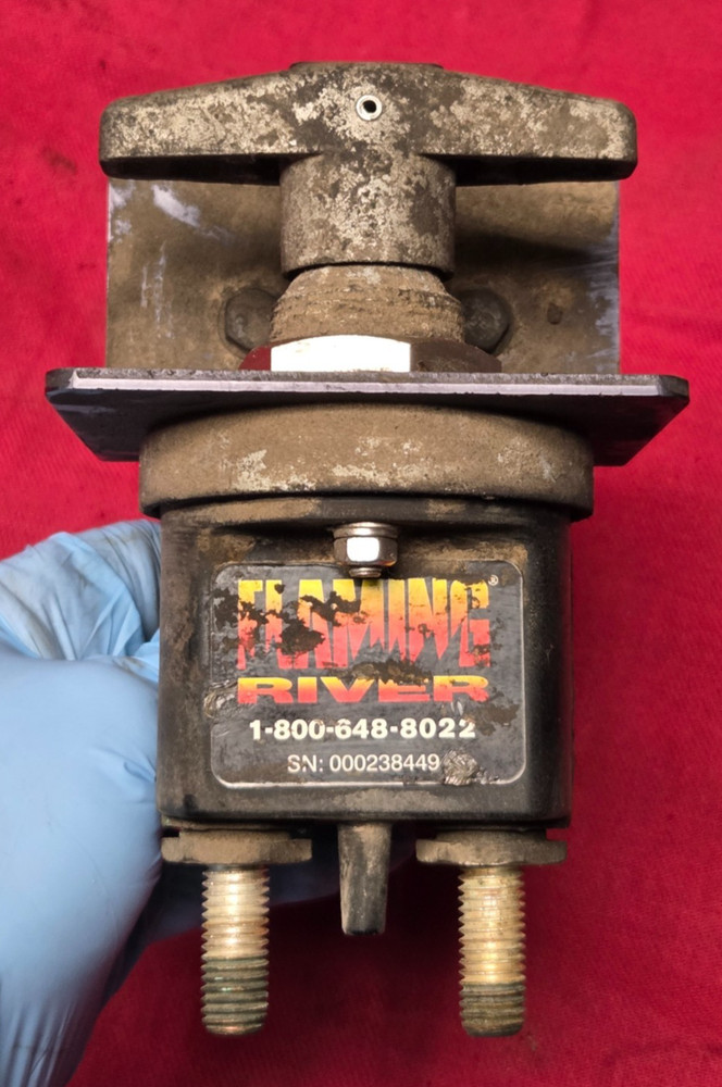 FLAMING RIVER BATTERY CUT OFF SWITCH, S/N 000238449