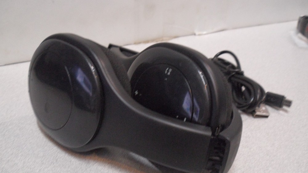 Logitech H800 Bluetooth Wireless Over The Head Headset - BLUETOOTH ONLY - NO USB