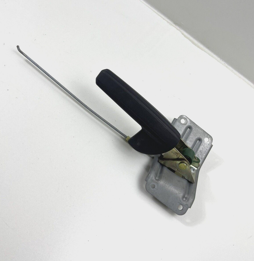 Genuine Freightliner Cascadia Interior Side Door Handle Assembly OEM