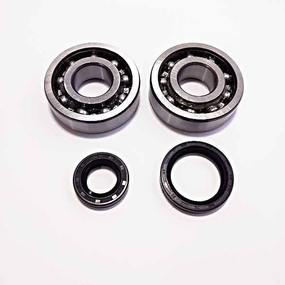 Suzuki RM125 Main Crank Bearings and Seals kit 97 98 99 00 01 02