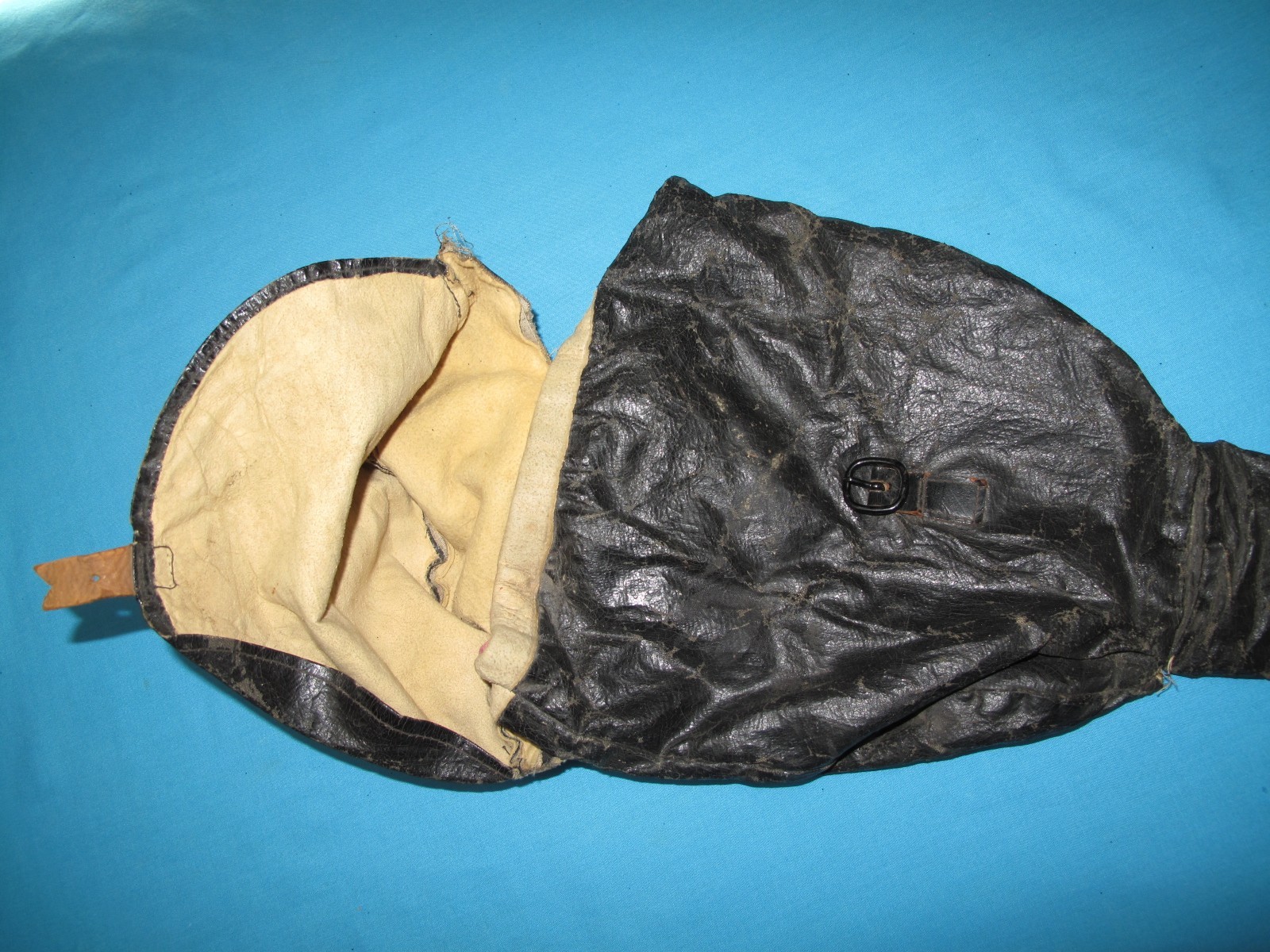 Rare Antique Scottish Sword Fabrikoid Case