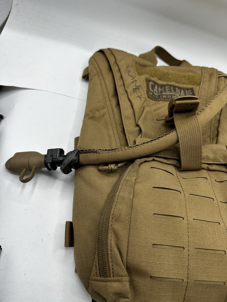 CamelBak Ambush 100oz 3L Mil Spec Hydration Pack Coyote Tan Includes Bladder EUC