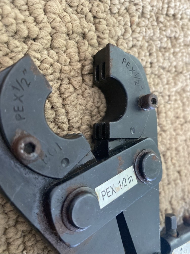 Apollo 1/2” PEX Crimping Tool