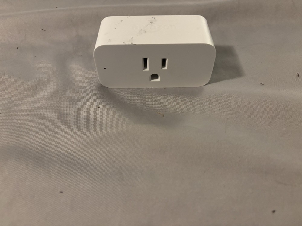 Amazon Smart Plug Model C2YY37 Works With Alexa - White