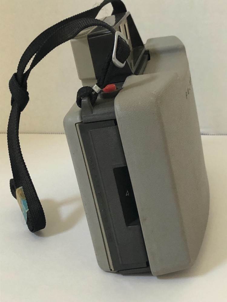 Vintage Polaroid 320 Land Camera Untested