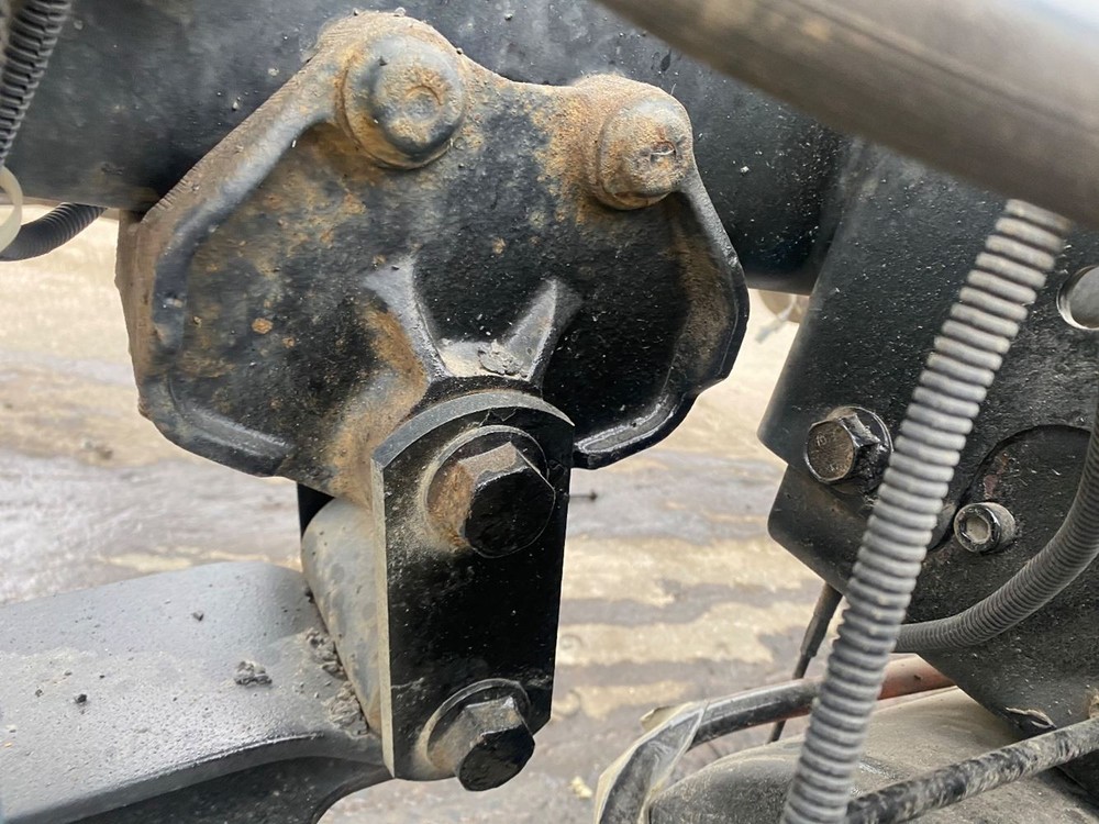 Front Leaf & Springs N/A Used P-13413