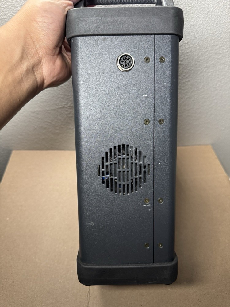 Hensel Vela AS 1500 Watt Flash Generator Power Pack Three Flash Output