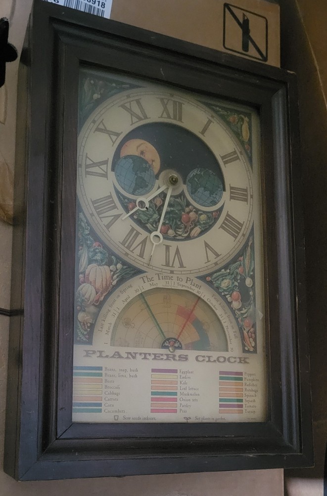 Mechtronics Planter's Clock Fully Functional (few scratches) Includes Setting To