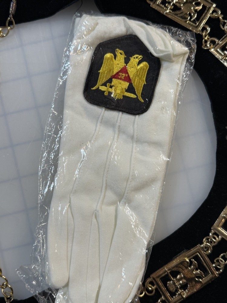 Masonic 33rd Degree Scottish Rite Crown Cap Case w/ Hat Collar Gloves