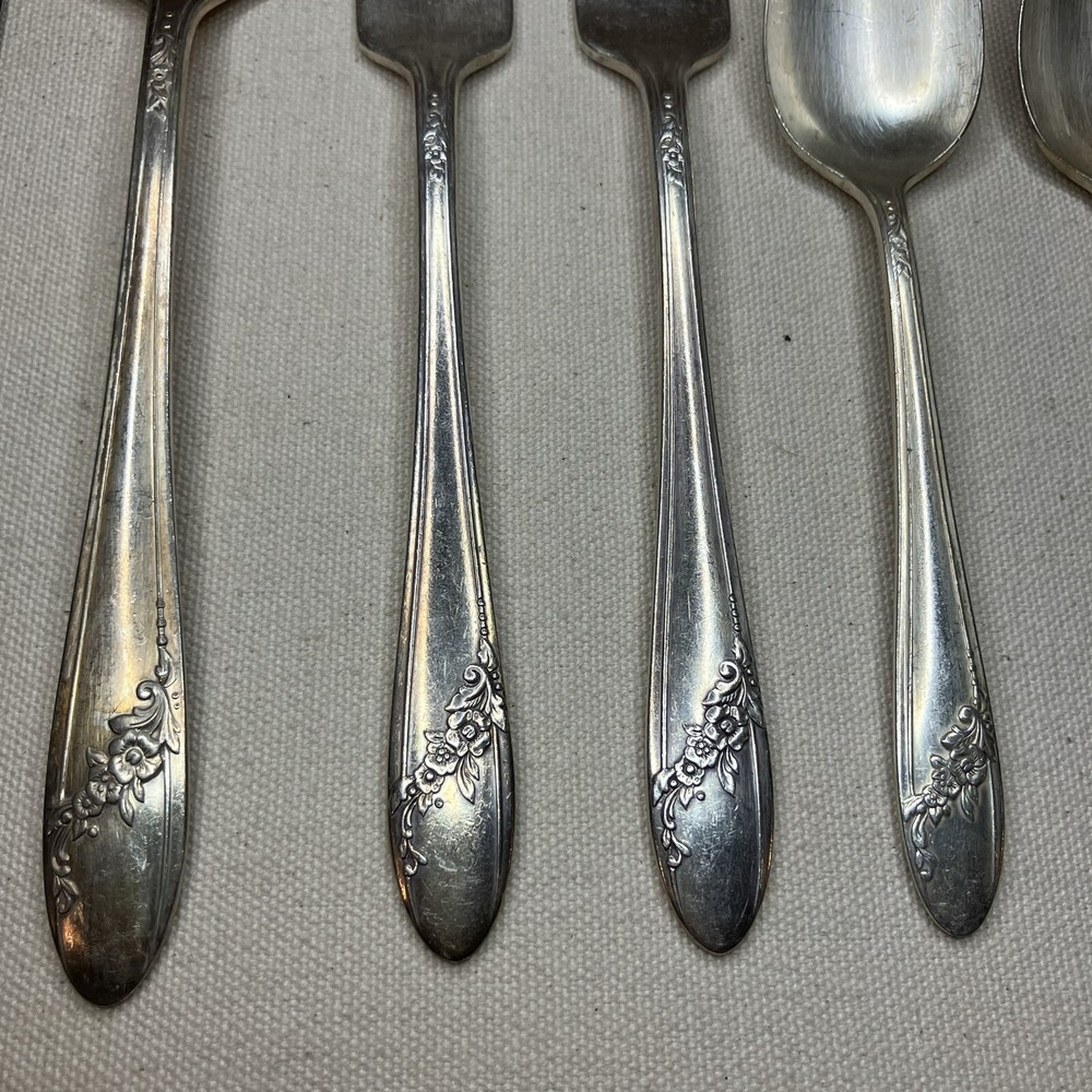 Oneida Community Tudor Plate Queen Bess II Flatware Lot 10 Pieces