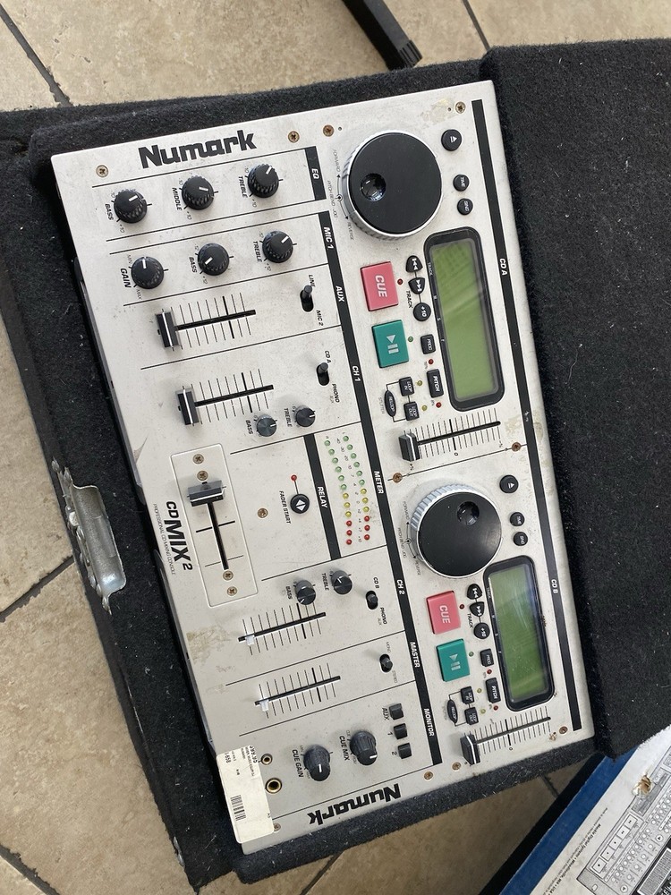 Numark CDMIX2 Professional CD Mixing Console Duel Player Fully Flight Cased