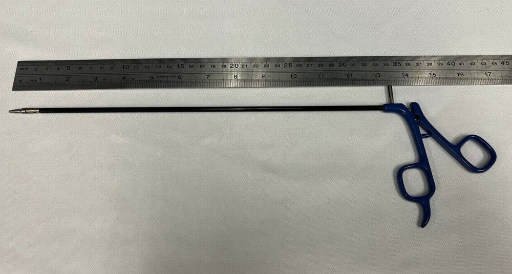 Laparoscopic Straight Dissecting Forceps, Double Action Serrated Jaws