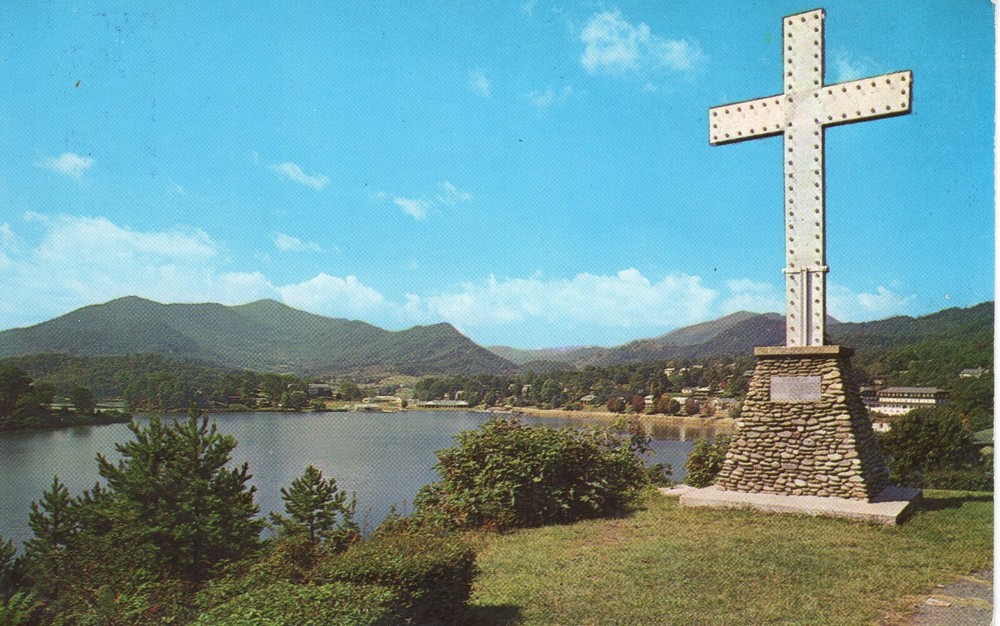 LAKE JUNALUSKA, N.C. - PC6286