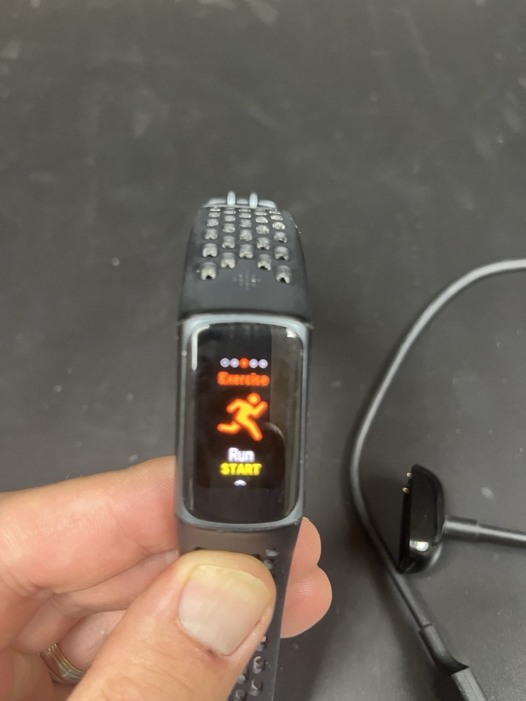 Fitbit with Charger Tested and Working Black