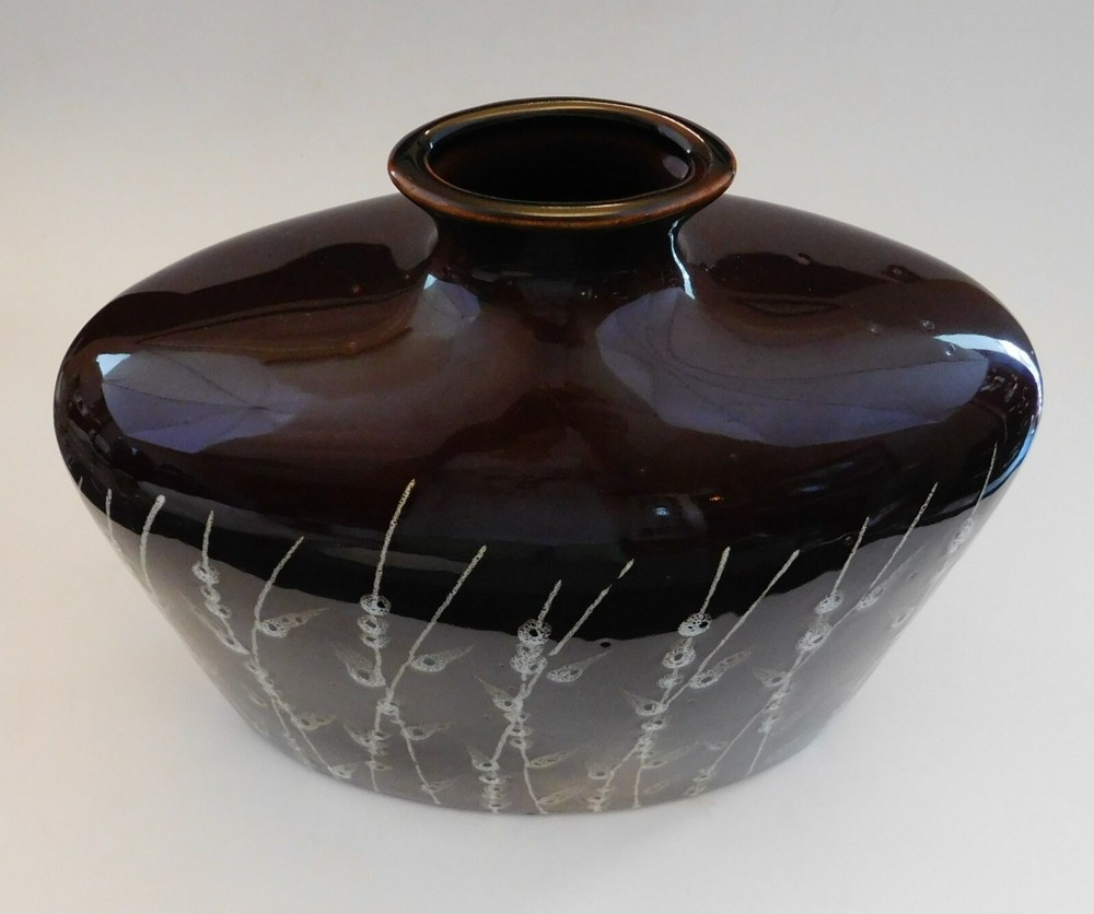 Vase Ceramic Large Brown White Grass Leaf Pattern Bottle Shape Unmarked