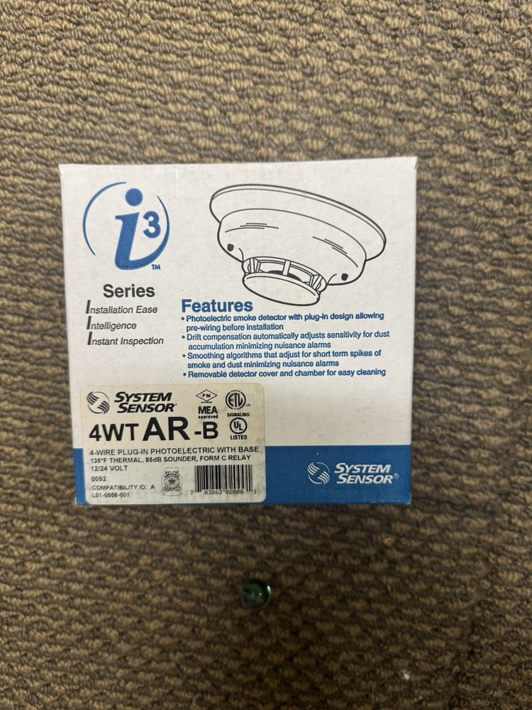 System Sensor 4WT AR‑B 4‑Wire Plug‑In Photoelectric Smoke Detector with Base