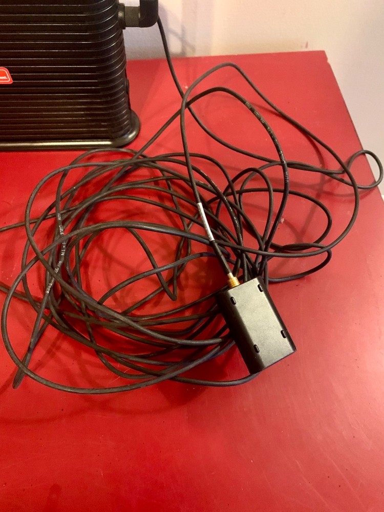 Samsung Verizon Wireless Network Extender Model SCS-2U01