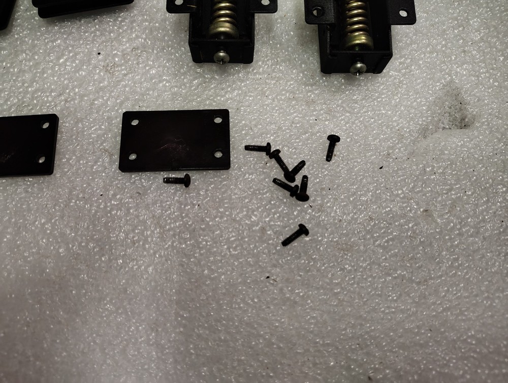 Harman Kardon Rabco ST-7 turntable hinges, 1 pair