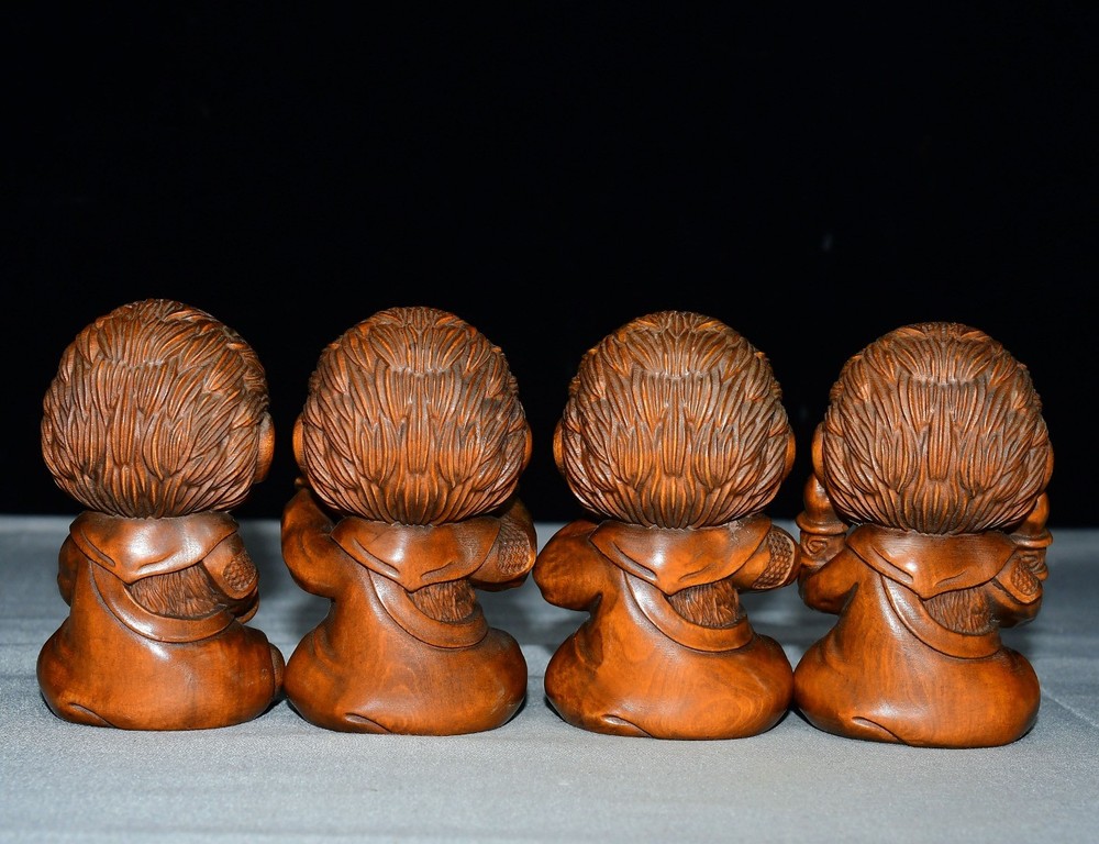 Exquisite Small Leaf Boxwood Four Not Monkey Ornament