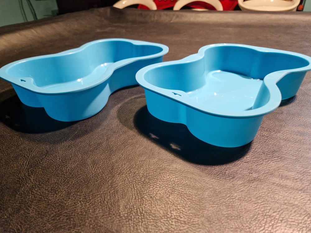 Pooch Cake Silicone Bone Shape Cake Pan Blue Two-Piece Set