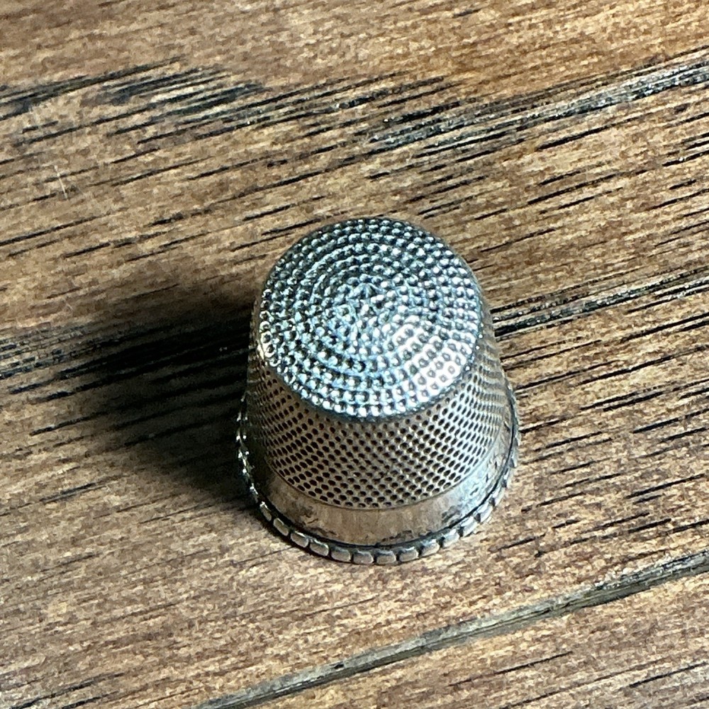 Sterling Silver VTG Thimble In Original Box Marked