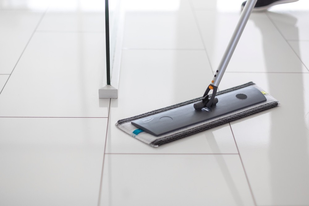 Vikan 547640 DampDry 31 microfiber mop, Hook & loop, 40 cm, Grey