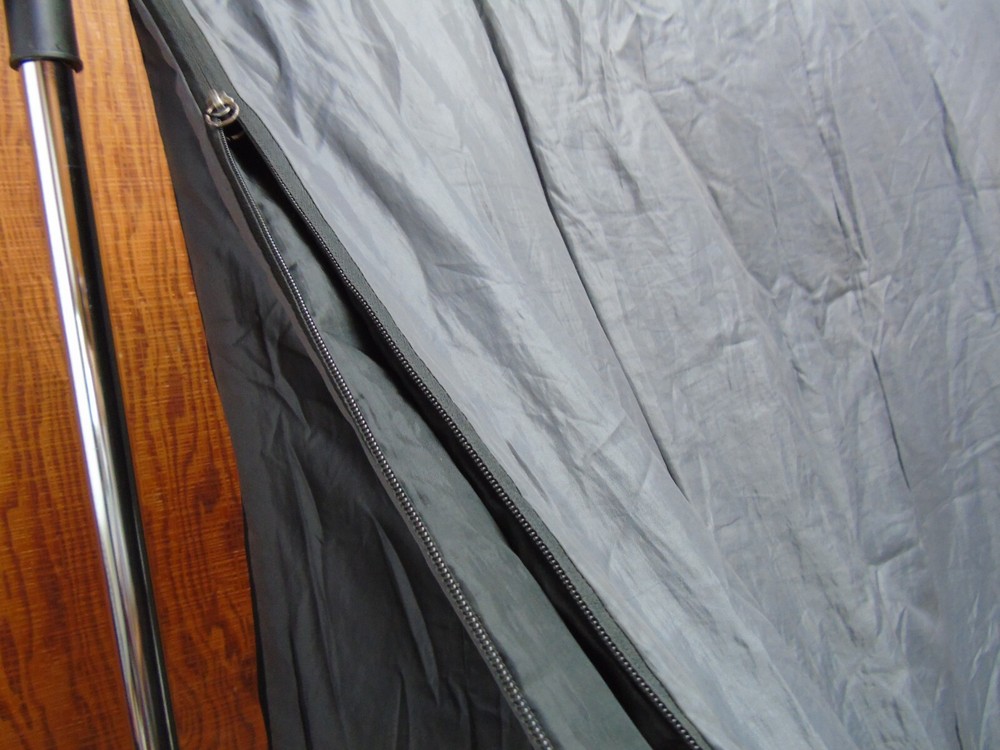 Calvin Klein Sleeping Bag Black / Gray Size 64”x75”