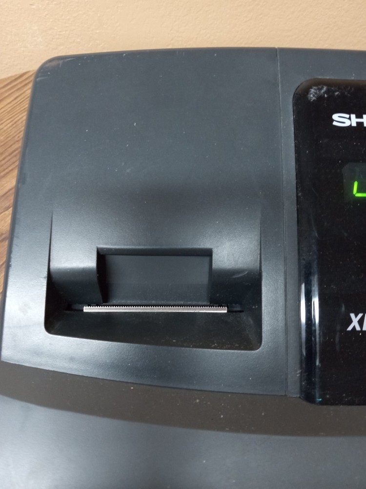 Sharp XE-A106 Electronic Cash Register With Key