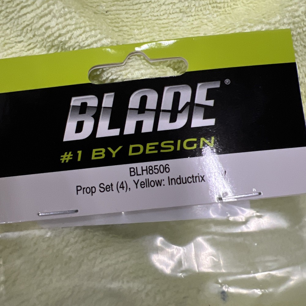 BLH8506 Blade Prop Set (4) Yellow: Inductrix